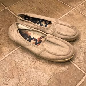 Roxy slip on flats